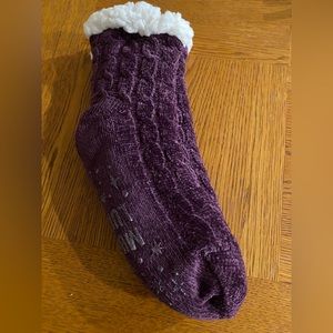 NWOT MUK LUKS Cabin socks